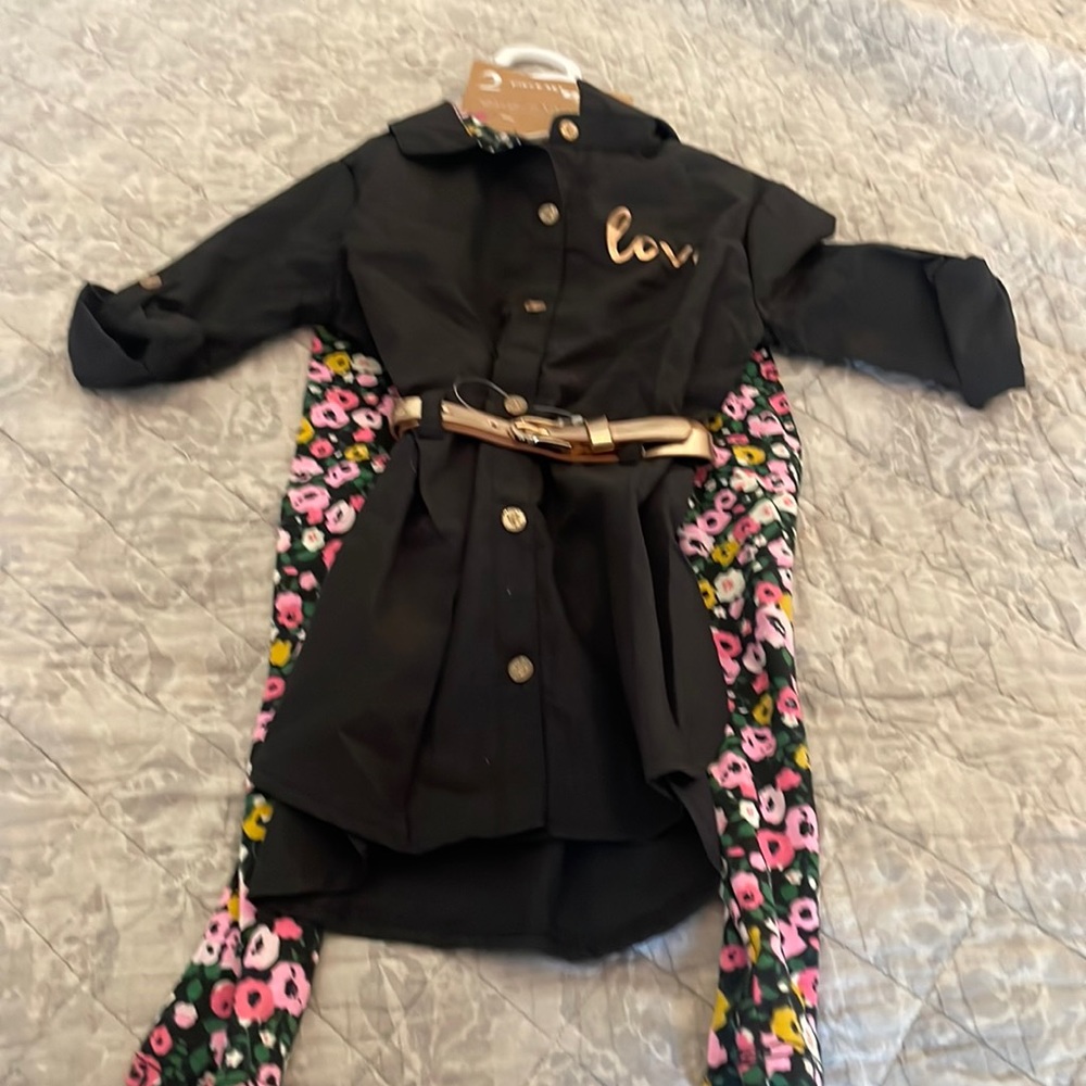 NWT! 4T toddler girl outfit set